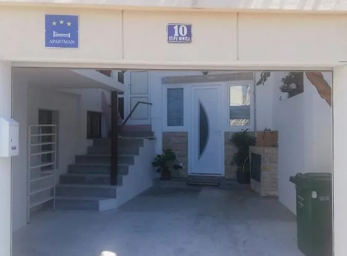 Kale 아파트 시베니크